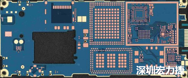 手機可用的PCB空間相當小，而1片式的設(shè)計是節(jié)省成本的作法，如何做到區(qū)隔不同子系統(tǒng)、降低雜訊干擾，是設(shè)計關(guān)鍵。