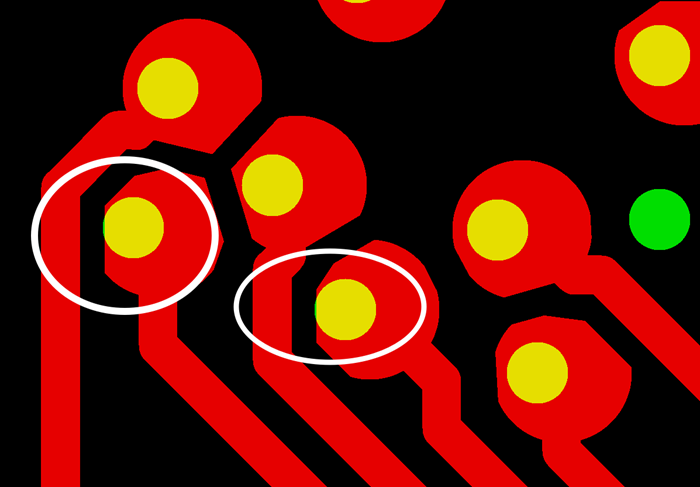 PCB生產(chǎn)會(huì)產(chǎn)生同一方向性的小小量偏移，焊盤被削的方向無規(guī)則，最惡劣的情況還會(huì)出現(xiàn)個(gè)別孔破焊環(huán)